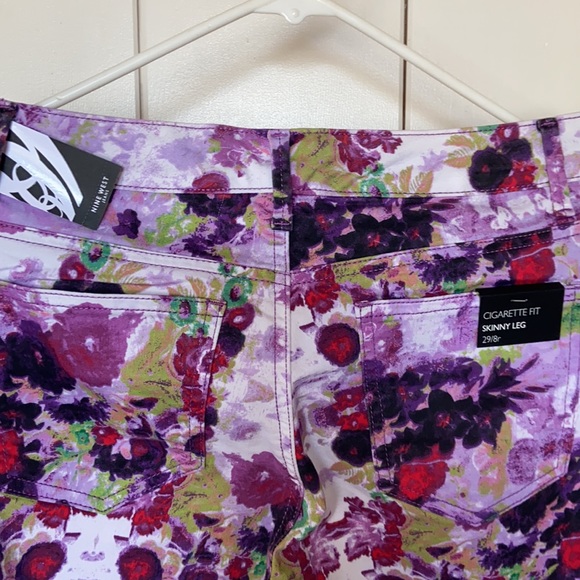 Nine West Capri Skinny Jeans - Picture 3 of 4